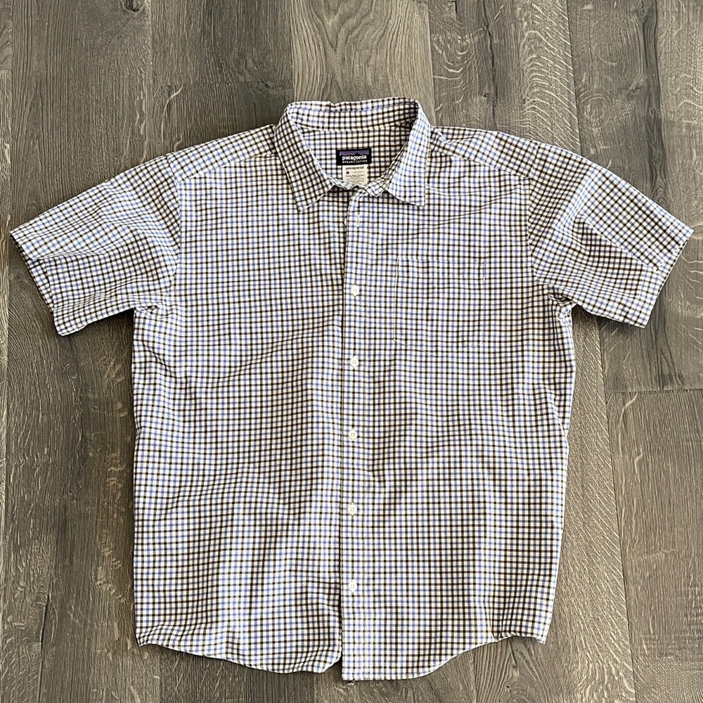 Patagonia Men's Brown Checkered Button Down Shirt